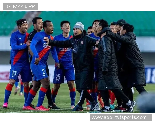 李铁二审宣判引发热议刑期若减恐难服众性格刚烈成焦点