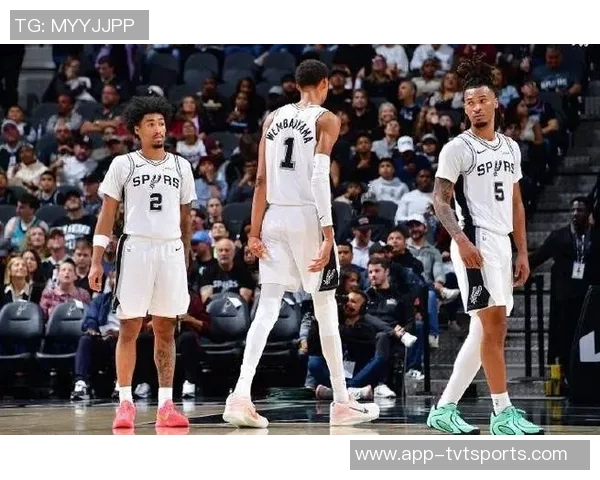 马尔卡宁与乔治联手发威篮网遗憾不敌爵士队