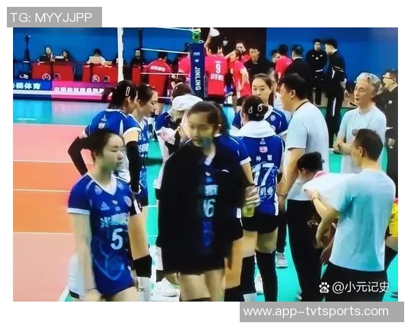 中国女排与荷兰女排半决赛激战正酣争夺决赛席位精彩瞬间回顾